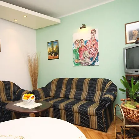 Apartamento With Wifi - 8630 *